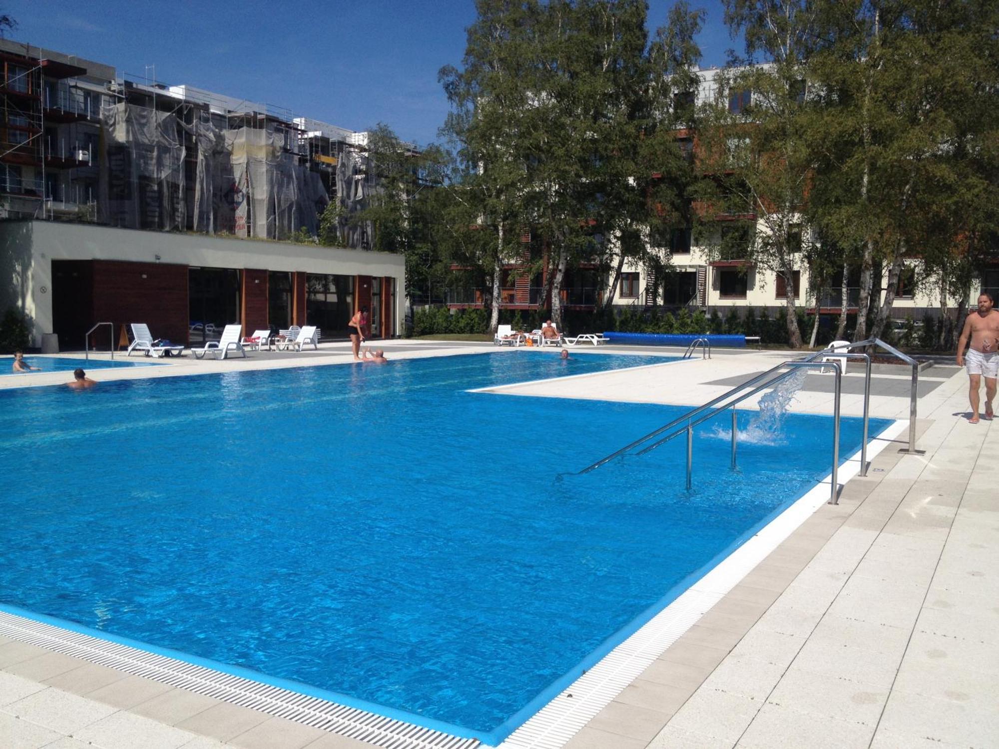 Apartament Paris Колобжег Екстериор снимка