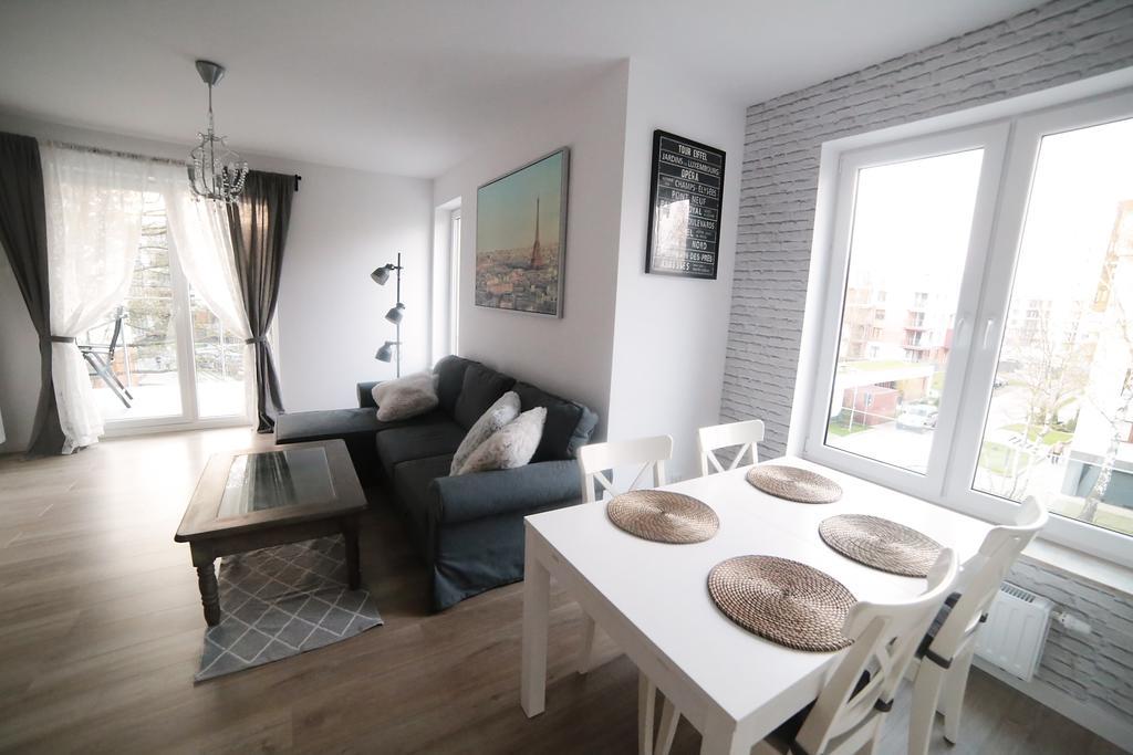 Apartament Paris Колобжег Екстериор снимка
