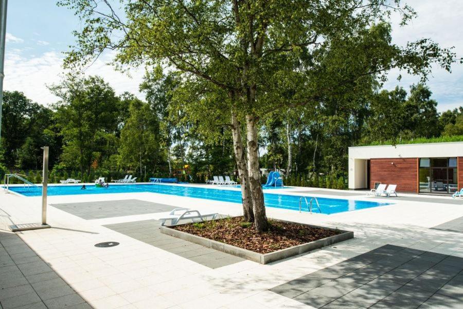 Apartament Paris Колобжег Екстериор снимка